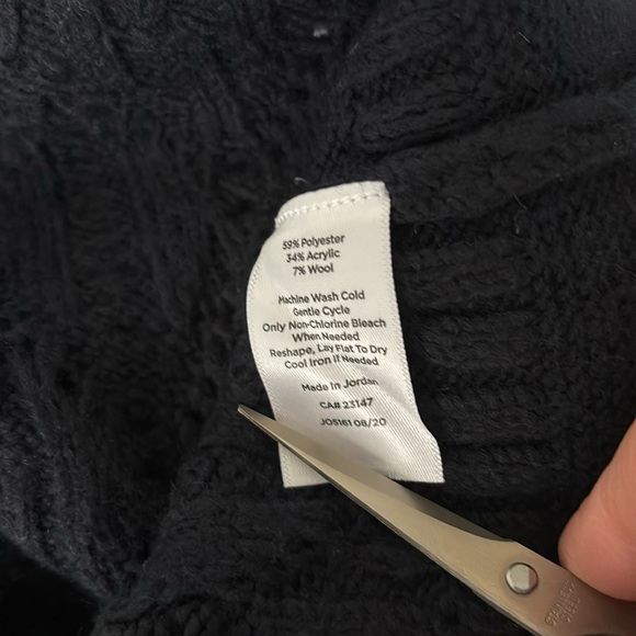 NWT, TALBOTS Navy Eyelet Cable Knit Sweater, Medium - Picture 8 of 8
